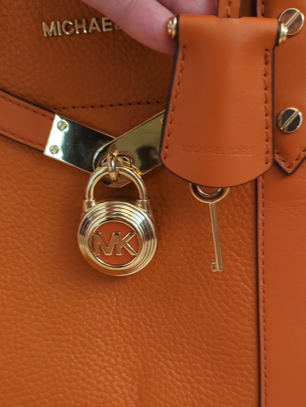 ❣️👜Michael Kors Nouveau Hamilton Leather Satchel in Burnt Orange👜❣️ - Picture 4 of 10